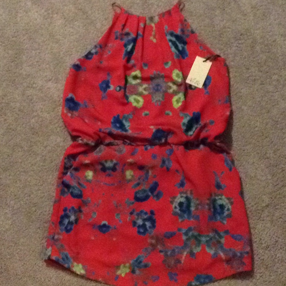 Sleeveless dress